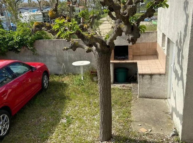 Appt Avec Parking, Clim, Wifi A 50 M De La Апартаменты *
